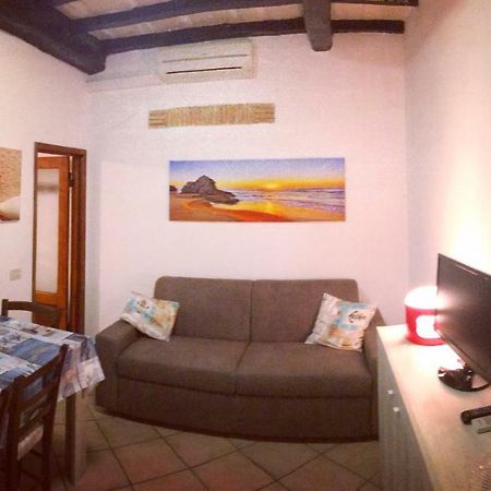 Appartamento Lungomare مارتْشانا مارينا المظهر الخارجي الصورة
